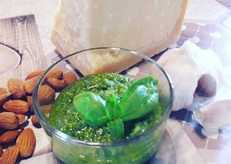 Step-by-Step Guide to Make Ultimate Pesto di basilico con mandorle