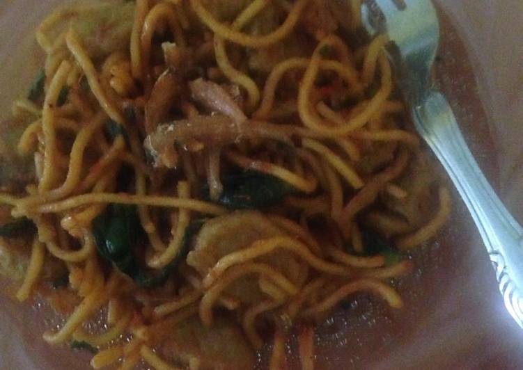 Langkah Mudah untuk Membuat Mie goreng kuning, Bisa Manjain Lidah