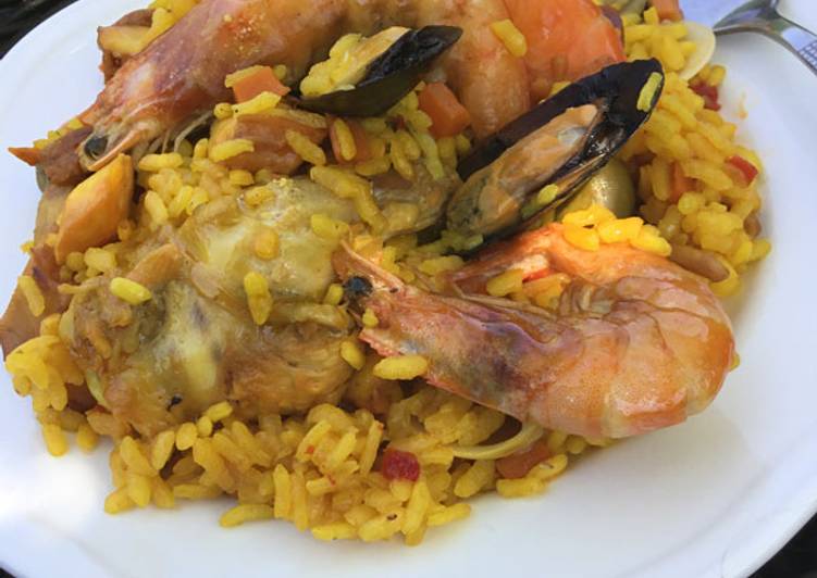Paella mixta