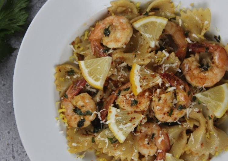 Garlic butter shrimp pasta