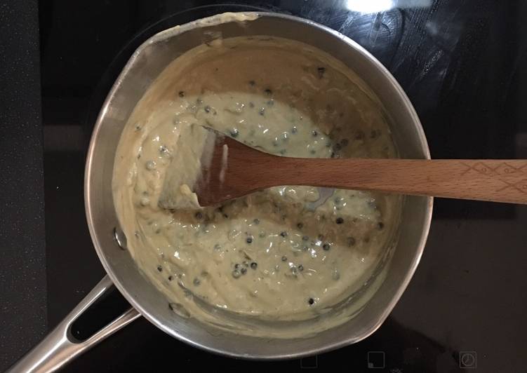 Steps to Prepare Award-winning Peppercorn Sauce