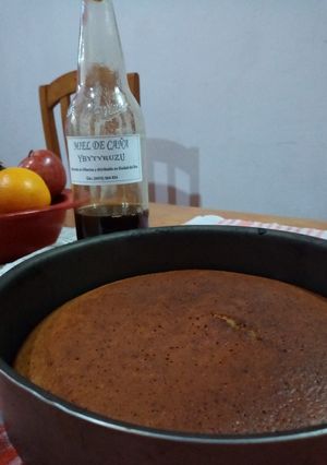 Una foto de Torta negra de miel
