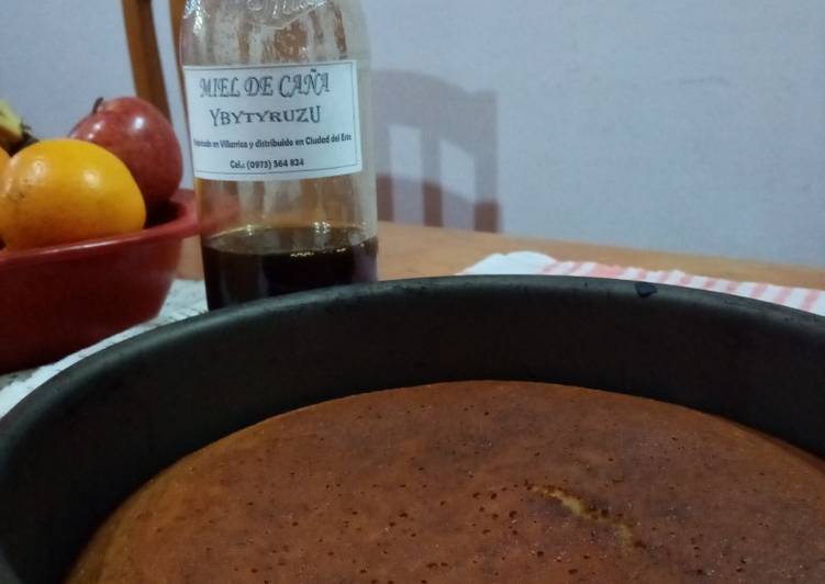 Torta negra de miel