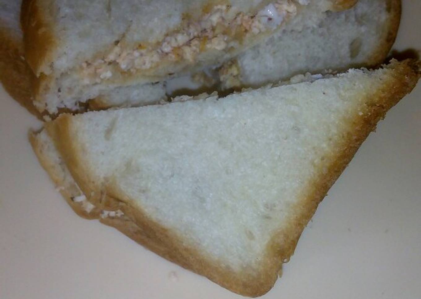Scrambled egg sandwich