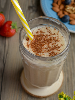 Una foto de Desayuno saludable de batido de plátano 🍌