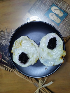 Una foto de Huevos fritos con huevas de lumpo