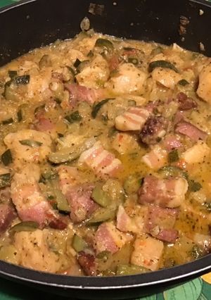 Une photo de Coings, courgettes et tomates au lard fumé