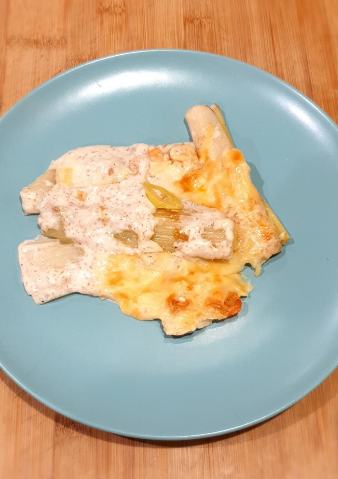 Una foto de Puerros gratinados con bechamel