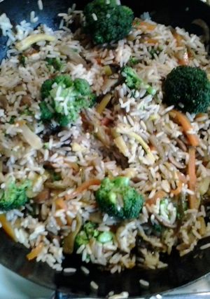 Una foto de Vegetales con arroz