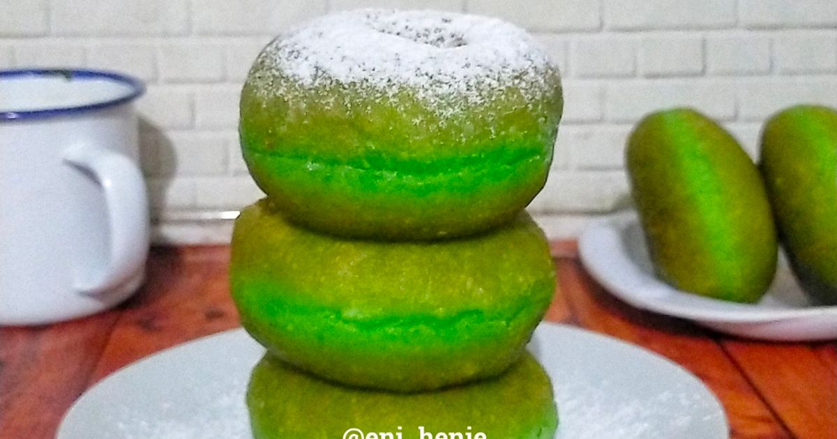 923. Donat Kampung Pandan (no egg)