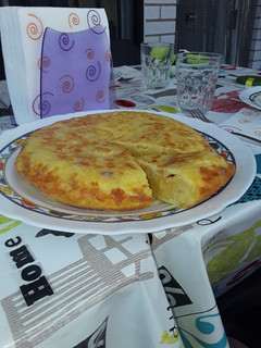 Una foto de Tortilla de patata y salchicha