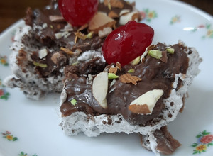 A picture of Leftover Whipped Cream Dessert.