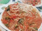 Una foto de salteado thai