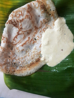 தேங்காய் சட்னி (Thenkaai chutney recipe in tamil) செய்முறை முக்கிய புகைப்படம்