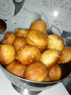 A picture of Fanke(Puff puff)Fanke yana da dadie kuma ina son shi ni da iyali.