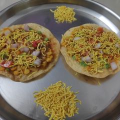 Dal Pakwan 😋 A picture of Dal Pakwan 😋.