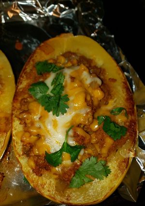 A picture of Spaguetti squash.
