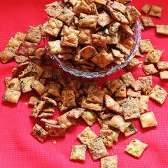 A picture of Methi Namak Pare / Fenugreek Crisps.