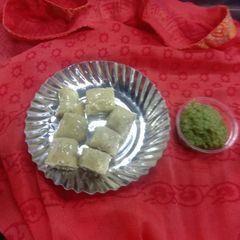 A picture of Papad sani.
