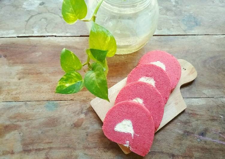 Bolu Gulung Kukus Red Valvet #KamisManis