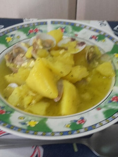 Una foto de Patatas guisadas con chirlas