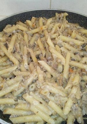 A picture of Pasta with Eggplant Cream and Mushrooms.
