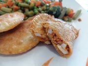 Una foto de masa de empanadillas para frita