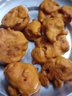 காலிபிளவர் பஜ்ஜி (Cauliflower bajji recipe in tamil) செய்முறை முக்கிய புகைப்படம்