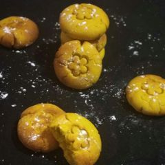 A picture of Custard Cookies.