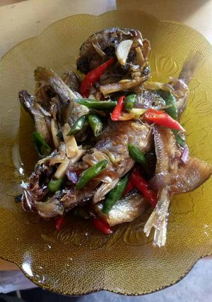 Foto resep Ikan asin pedas mantap 😅