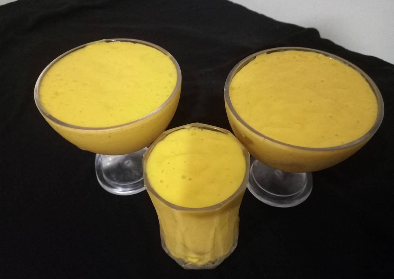 Mango smoothie