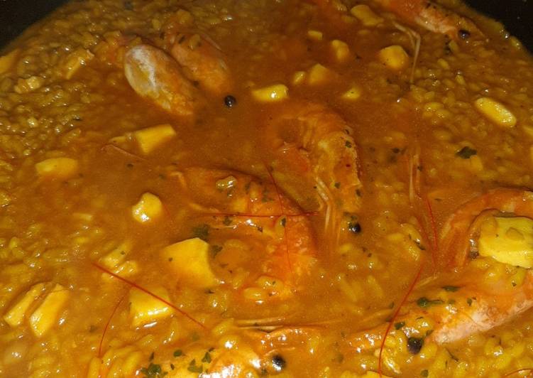 🍚 Arroz caldoso con langostinos 🦐 y calamar
 🦑