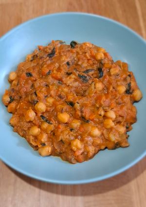 Foto principal de Garbanzos al curry con verduras x