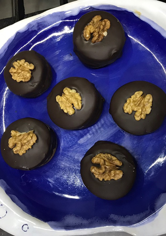 Una foto de Alfajores marplatenses
