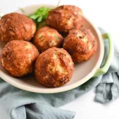Cheesy Peas balls #myfirstrecipe A picture of Cheesy Peas balls #myfirstrecipe.