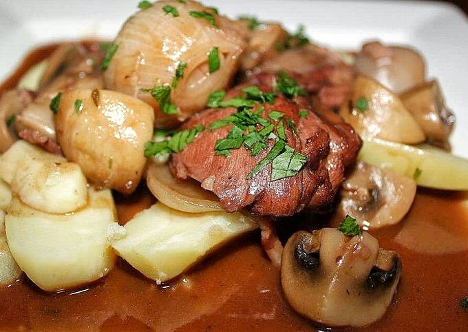 Simple Way to Prepare Favorite Coq Au Vin