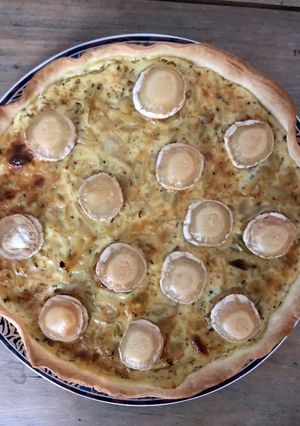 Une photo de Tarte aux oignons, chèvre et miel