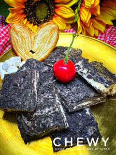 Foto resep Chewy Cookies & Cream Bar (no bake)