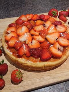 A picture of Strawberry Bakewell Tart.