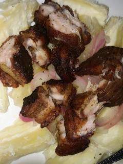 Una foto de Chicharrón de cerdo dominicano 🇩🇴