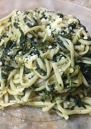 Una foto de Spaghetti con espinacas