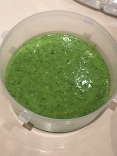 Una foto de Salsa pesto