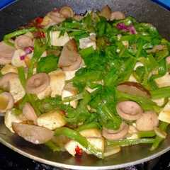 รูปของ Genjer Sosis Tahu