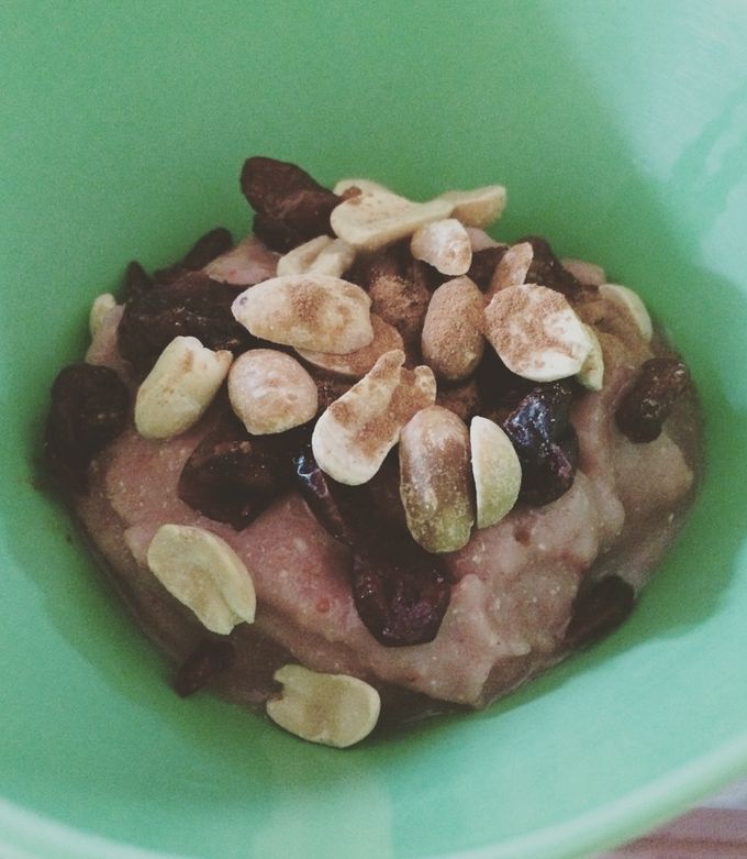 Una foto de Helado de fresa vegano