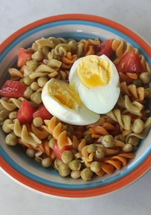 Una foto de Ensalada tibia de fideos