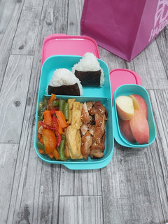 Foto resep Simple bento: Ayam teriyaki & Tumis buncis wortel