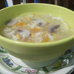 A picture of Sup cream mushroom.