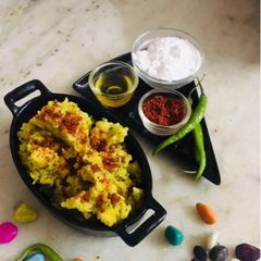 A picture of Rice Khichu.