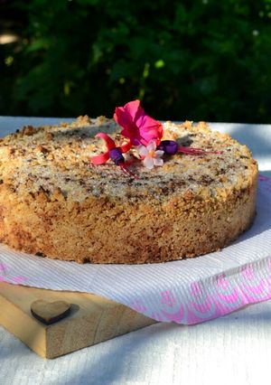 Una foto de Torta crocante de pera, manzana y canela💜