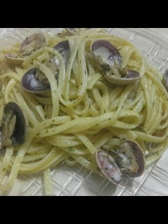 Una foto de Tallarines/espagetis con almejas